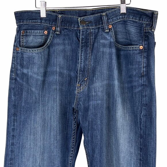 Levis 505 Mens Straight Fit Blue Jeans Size 38x30 Mid-Rise Denim Classic Casual - Picture 3 of 15